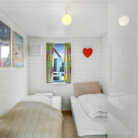 Ajvi - 250m From The Sea By Interhome