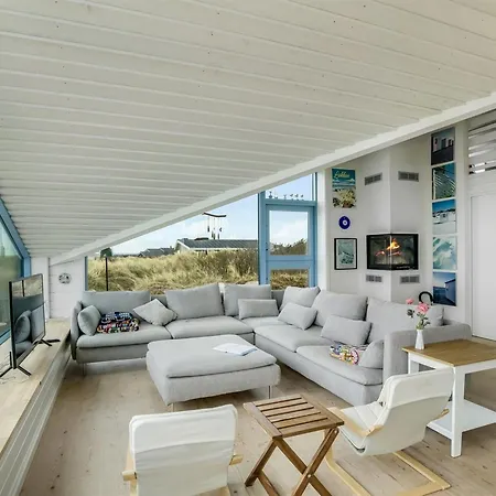 Ajvi - 250m From The Sea By Interhome *